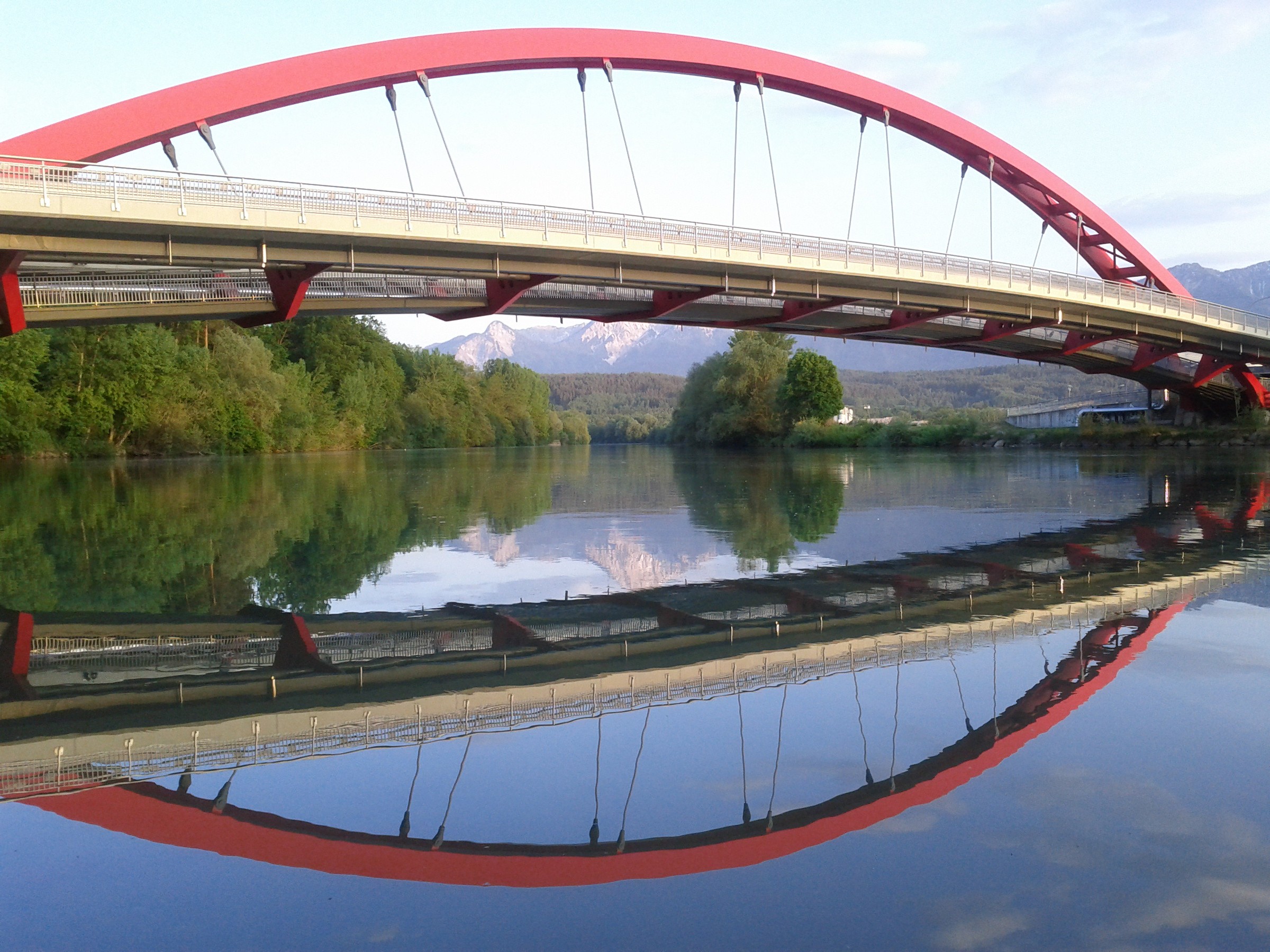 image from LPWAN Meshes: 2.4GHz and the Rise of the Mesh-Bridge